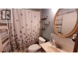 1720 Dufferin AVENUE - 8