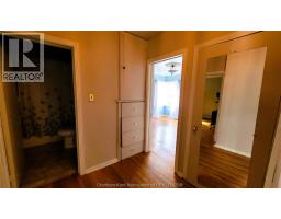1720 Dufferin AVENUE - 9