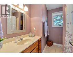 9 BRIDLE PATH ROAD East - 11