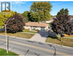 9 BRIDLE PATH ROAD East - 31