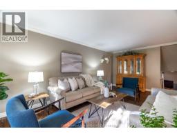 21 Thornhill CRESCENT - 12