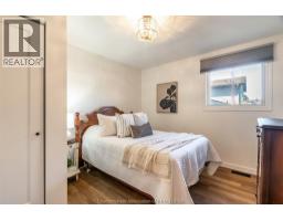 21 Thornhill CRESCENT - 13