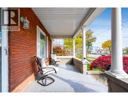 131 Talbot STREET West - 3