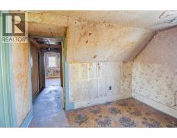 6465 Moore STREET - 23