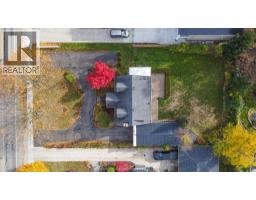 524 LACROIX STREET - 41