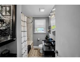 313 Thomas AVENUE - 25