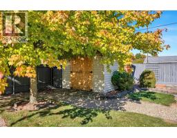 313 Thomas AVENUE - 42