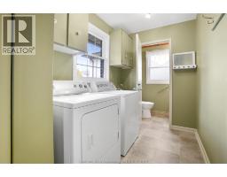 83 Pamela CRESCENT - 21