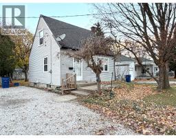 149 Tweedsmuir AVENUE West - 2