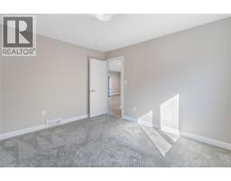 203 MOONSTONE CRESCENT - 16