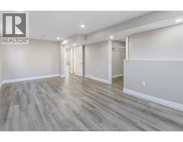 203 MOONSTONE CRESCENT - 27