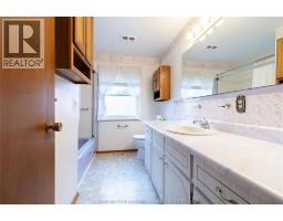 251 MERRITT AVENUE - 26