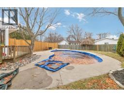 74 Bruinsma AVENUE - 40