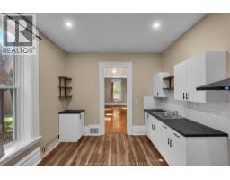 310, 312, 318 Wellington STREET West - 22