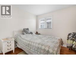 11 CROCUS COURT - 18