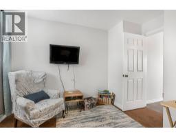 11 CROCUS COURT - 23