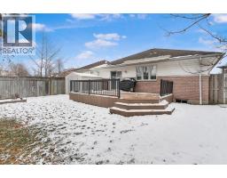 11 CROCUS COURT - 38