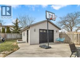 44 ROSSINI CRESCENT - 28