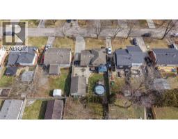 44 ROSSINI CRESCENT - 34