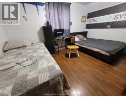 13 JOHN PARK LINE - 12