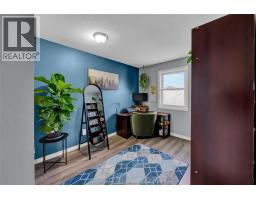 20 Phair CRESCENT - 24