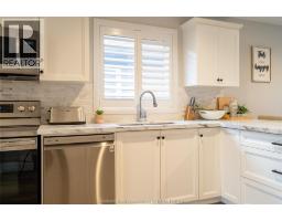 133 Moonstone CRESCENT - 11