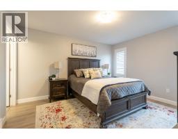 133 Moonstone CRESCENT - 15