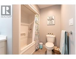 133 Moonstone CRESCENT - 25