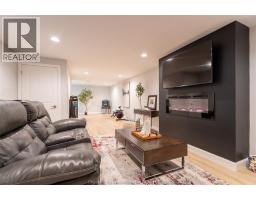 133 Moonstone CRESCENT - 37