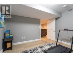 133 Moonstone CRESCENT - 39