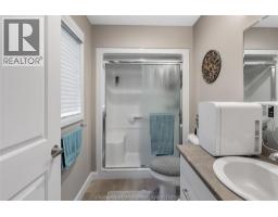 97 Moonstone CRESCENT - 15