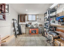 40 Thornhill CRESCENT - 43