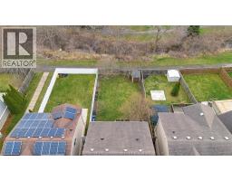 208 HUDSON DRIVE - 31