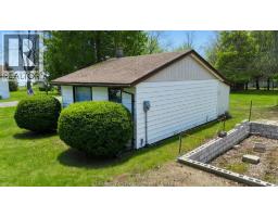 8611 - 8615 Furnival ROAD - 4