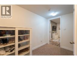 30 St Michael AVENUE - 29