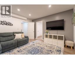 30 St Michael AVENUE - 31