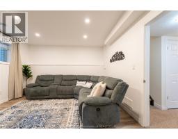 30 St Michael AVENUE - 32