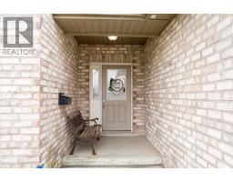 30 St Michael AVENUE - 4