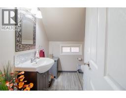 206 Adelaide STREET South - 18