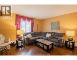 206 Adelaide STREET South - 3