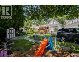 206 Adelaide STREET South - 32