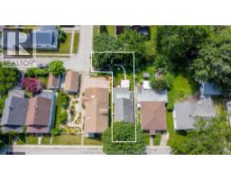 206 Adelaide STREET South - 34