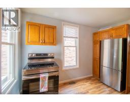 206 Adelaide STREET South - 7