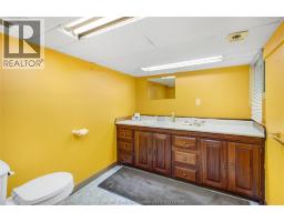 65 WILSON AVENUE - 26