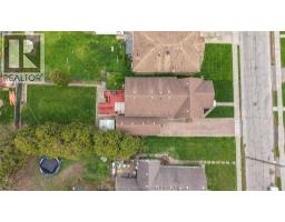 65 WILSON AVENUE - 39