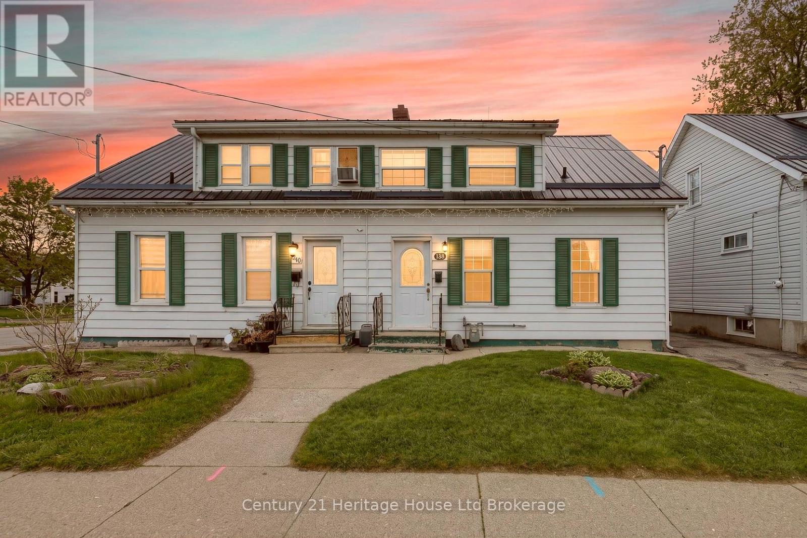 138 MAIN STREET, Woodstock (Woodstock - South)