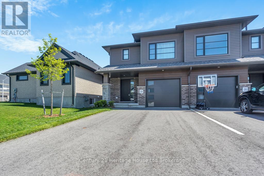 33 MARTIN STREET, Tillsonburg