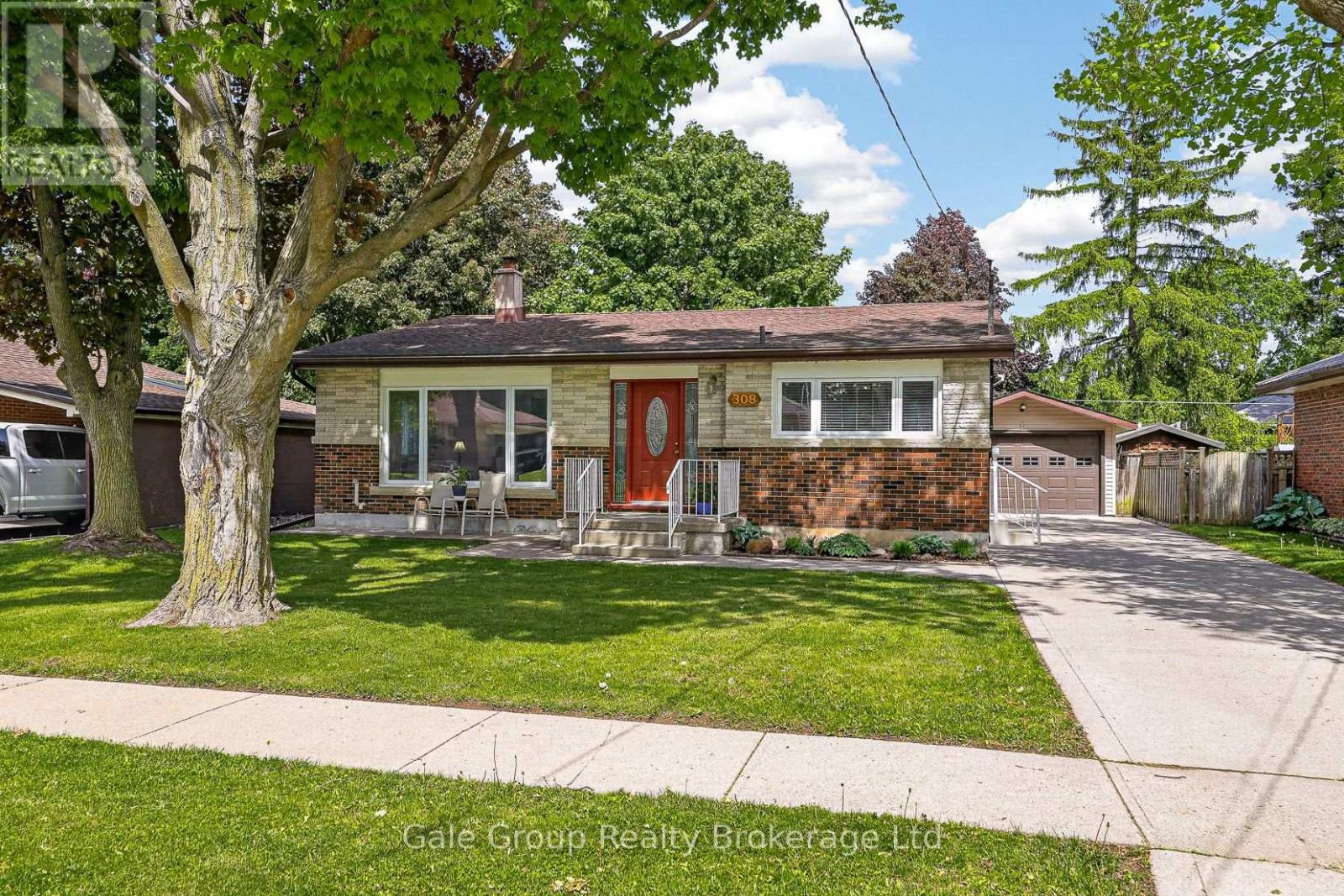 308 WILLOWGROVE CRESCENT, Woodstock (Woodstock - North)