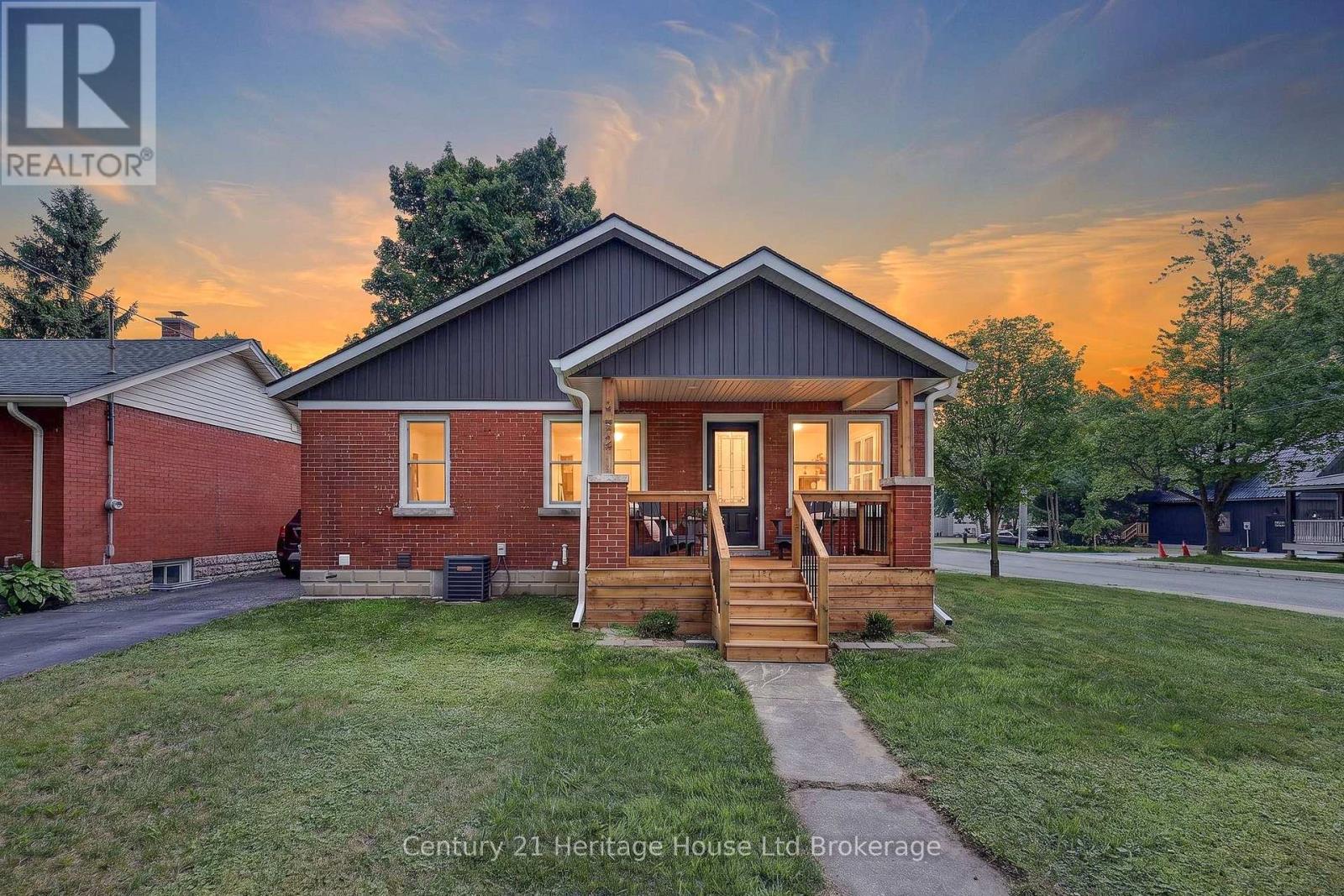272 WELLINGTON STREET N, Woodstock (Woodstock - North)