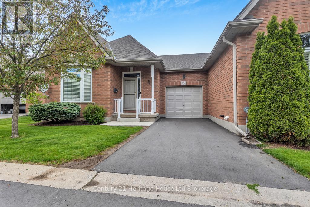 137 FERGUSON DRIVE, Woodstock (Woodstock - South)